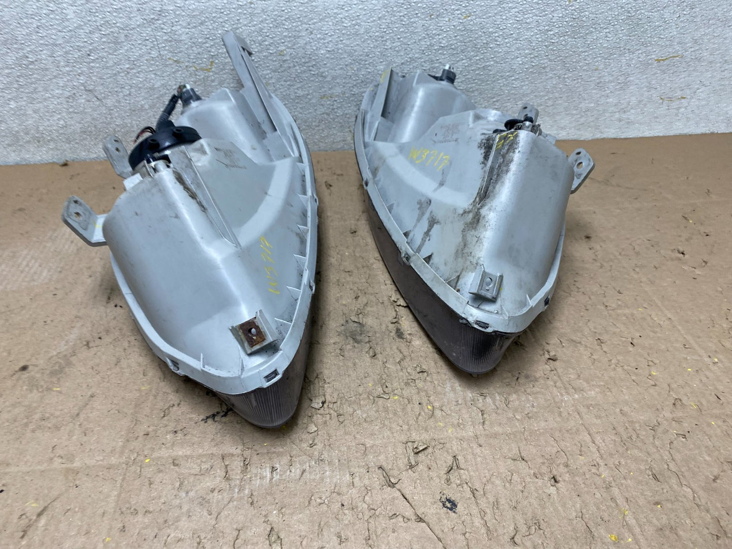 1996 - 1998 Honda Civic Sedan Headlights Halogen Left+Right Side W3717 DW15