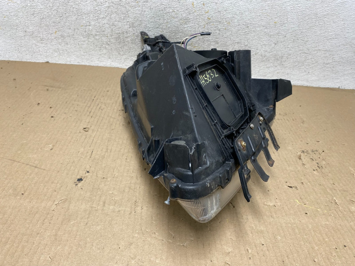 2006-2009 Toyota Prius Right Passenger Rh Side Headlight Halogen AH5832 DW7