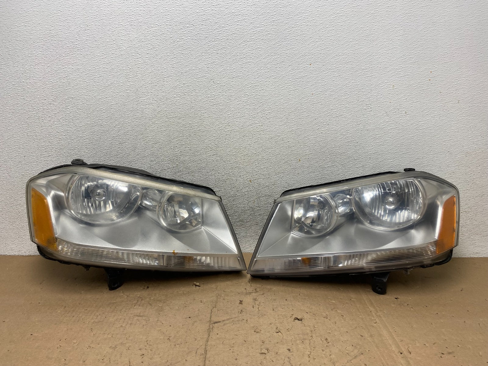2008 to 2014 Dodge Avenger Left+Right Side Set Halogen Headlights AG5656 DW0