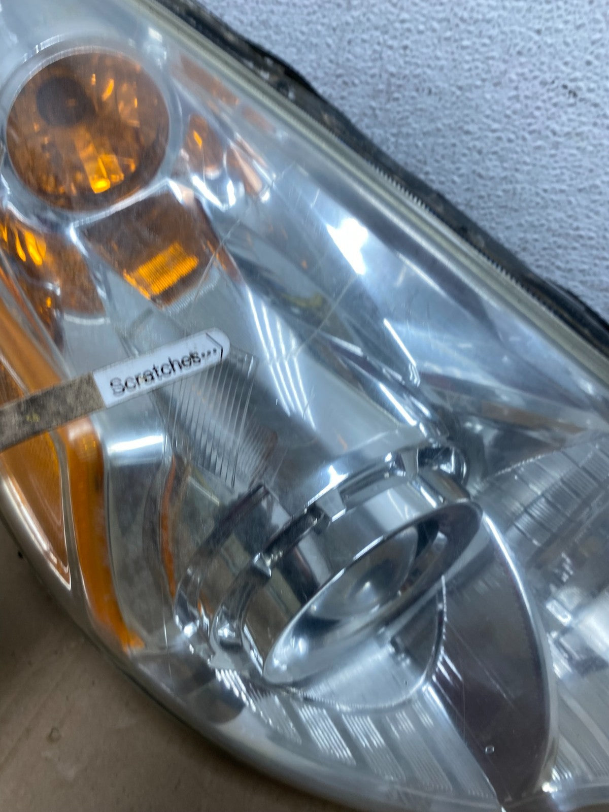 2010-2012 Subaru Legacy Outback Right Passenger Headlight AD7877 DW3