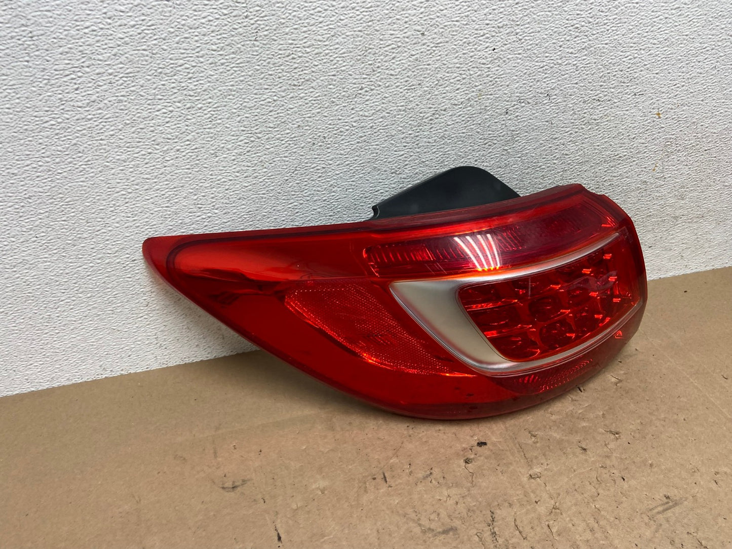 2011 to 2013 Kia Sportage Left Driver LH Side Tail Light AE6529 LK2