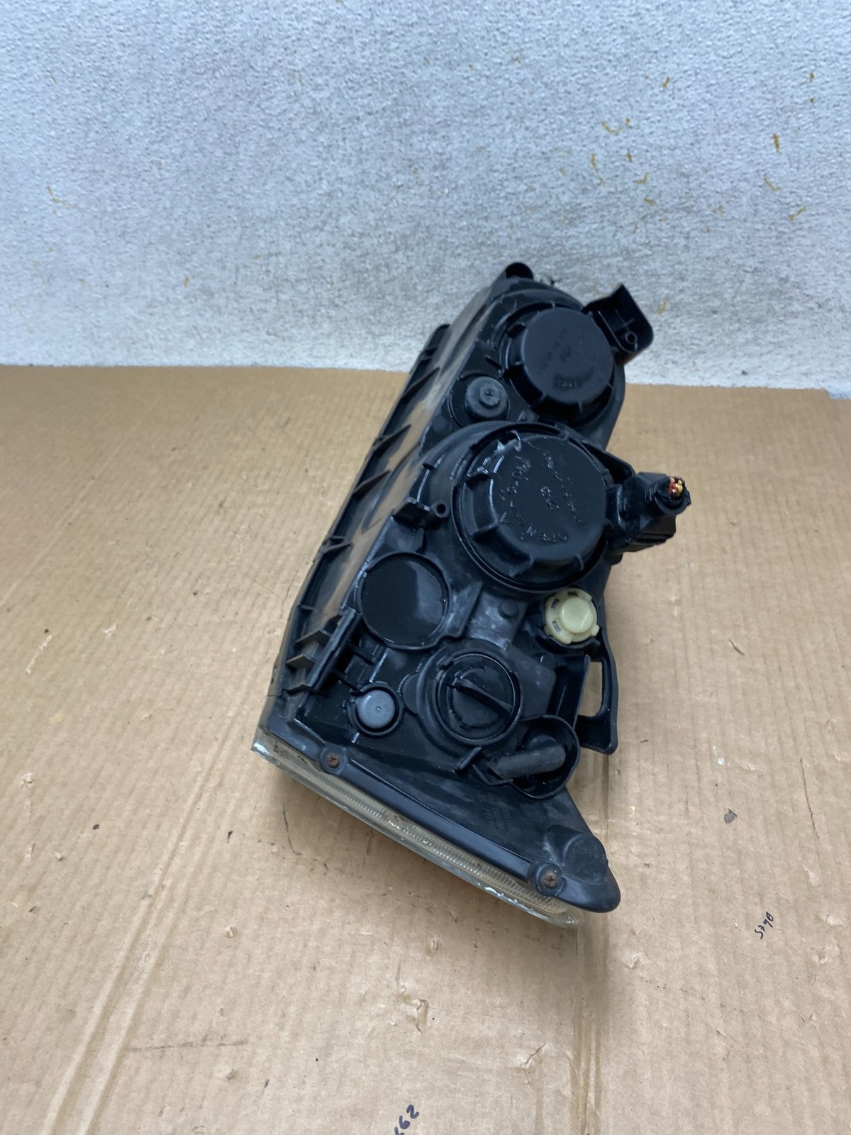 2006-2008 Hyundai Sonata Right Passenger Rh Side Headlight Halogen AI5853 DW6
