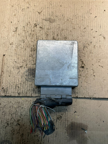 2004 Ford Crown Victoria Engine Control Unit ECU Computer Module V9005 DG2