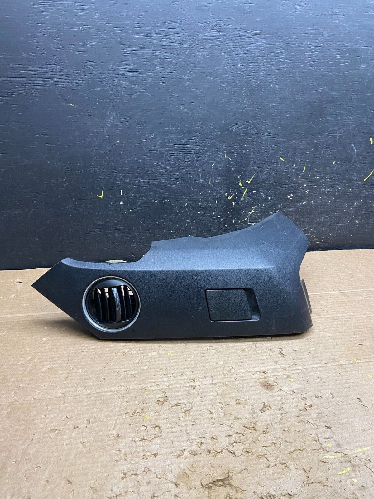 2009-2015 Honda Pilot Right Passenger Dash Vent Center Panel Bezel OEM W3079 DG0