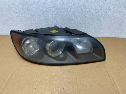2004 to 2007 Volvo S40 Right Passenger Side Headlight AC7502 DW0