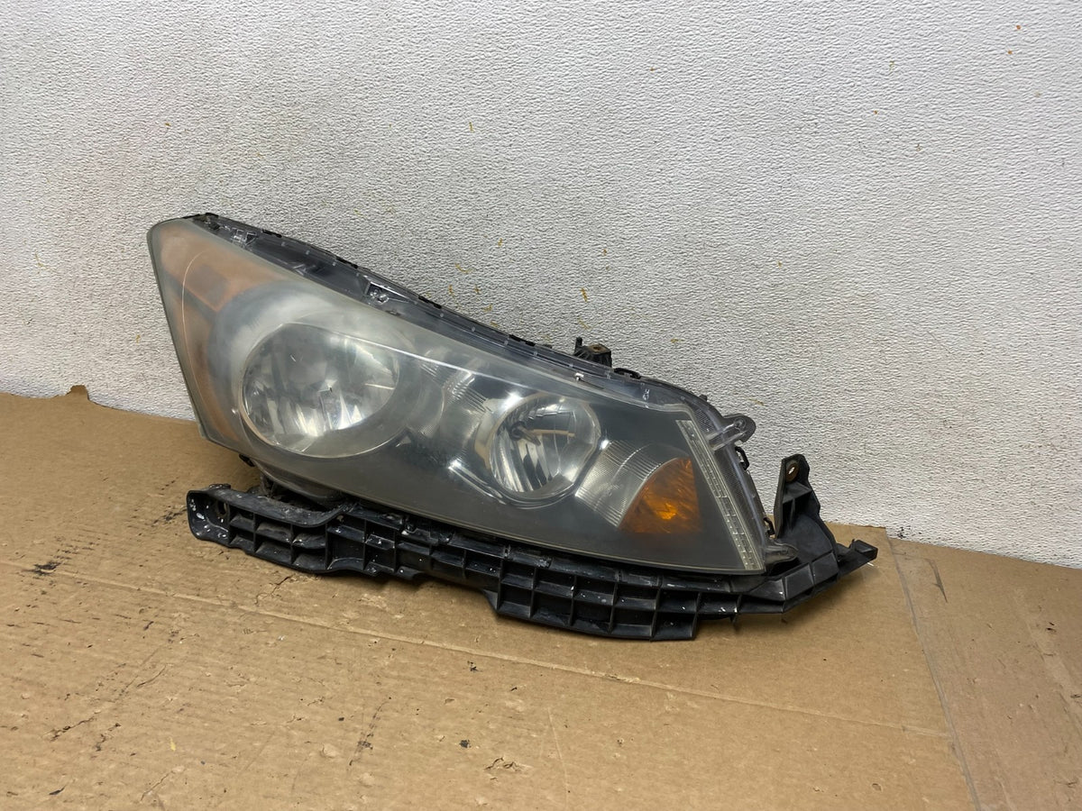 2008 to 2012 Honda Accord Sedan Right Passenger RH Headlight AH8164 DW2