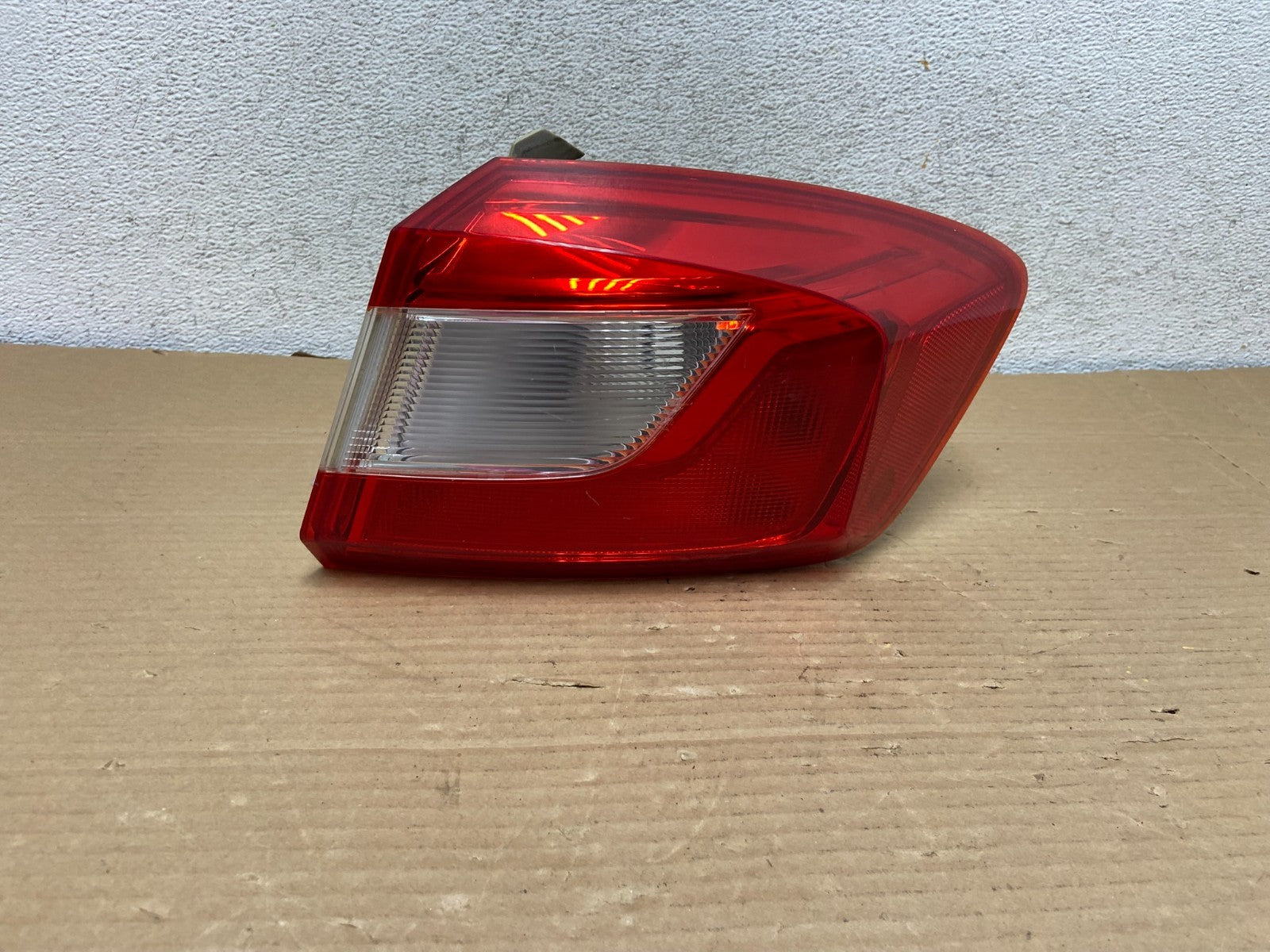 2016 2017 2018 Chevrolet Cruze Right Passinger RH Tail Light AG8936 DW0