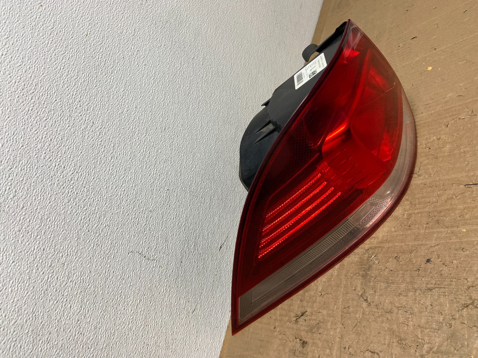 2010-2014 Volkswagen Golf MK6 Wagon Left Driver LH Tail Light OEM AC0241 DW2