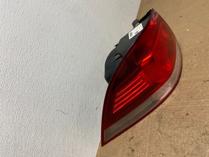 2010-2014 Volkswagen Golf MK6 Wagon Left Driver LH Tail Light OEM AC0241 DW2
