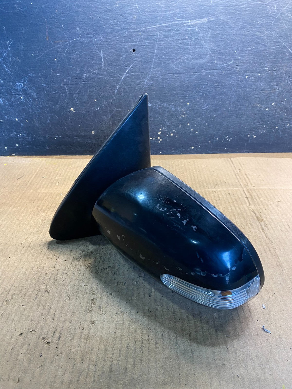 2010 to 2013 Kia Forte Sedan Left Driver LH View Turn Signal Mirror OEM Z0329 MS2