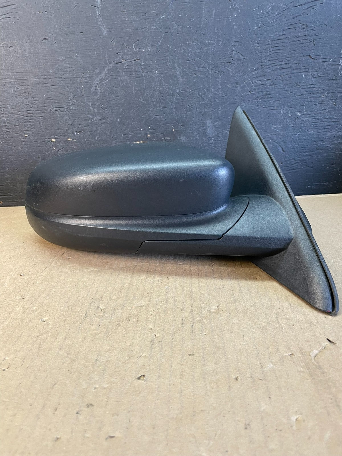 2010 to 2018 Ford Taurus Right Passenger View Door Mirror AD5591 DW0