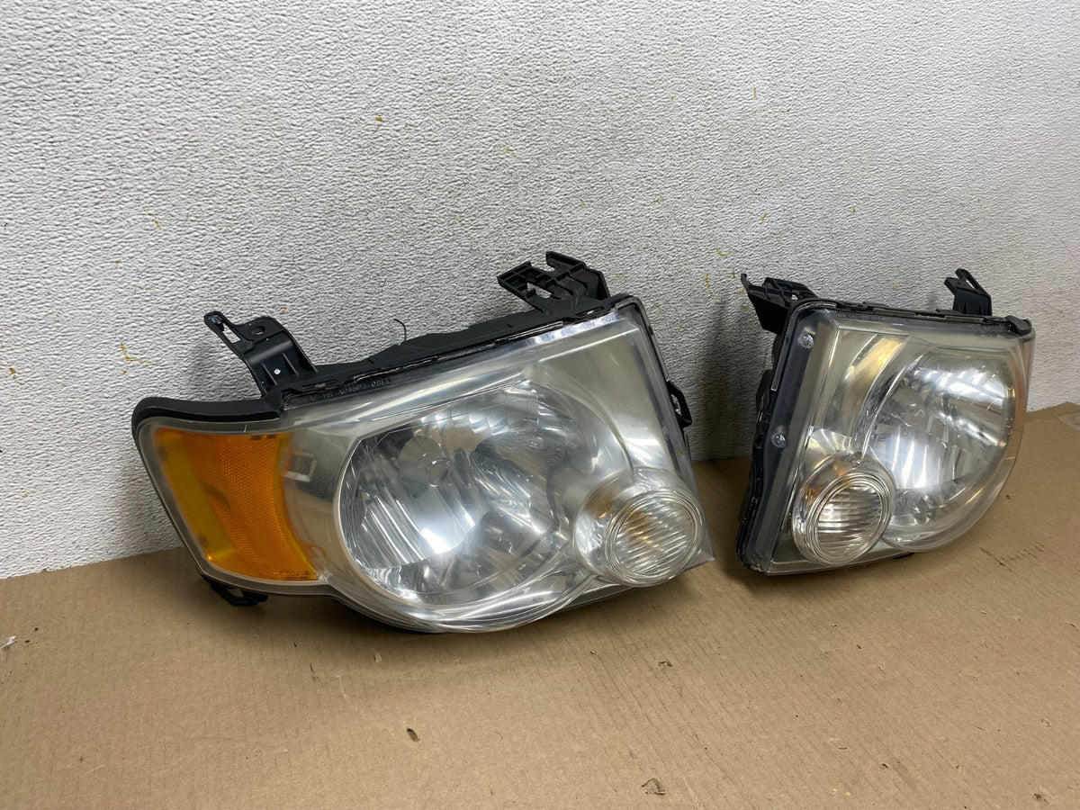 2008 to 2012 Ford Escape Headlights Left+Right Side Set Halogen AH5727 DW1