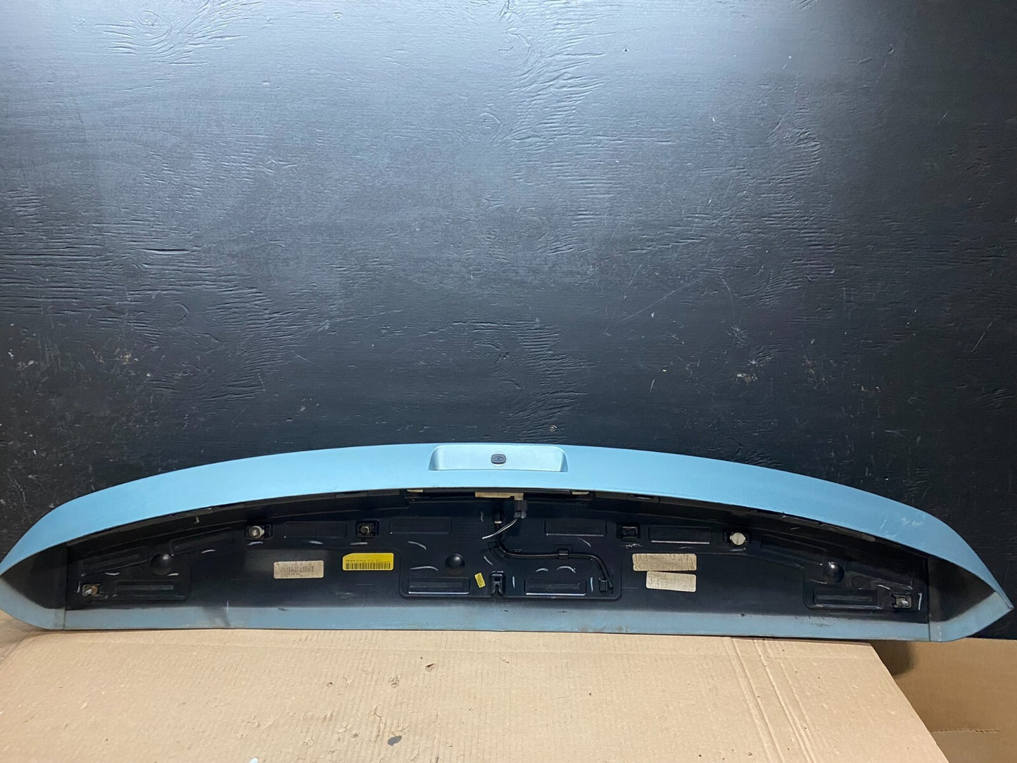 2009 to 2014 Volkswagen Routan Rear Spoiler OEM E4981 DG16