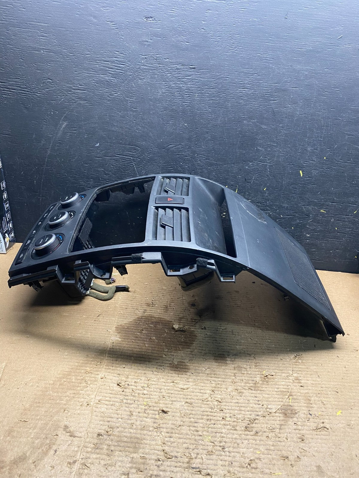 2010 - 2015 Mazda CX-9 Radio Dash Trim Bezel W/Vent AC Climate Control r2459 DG2