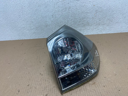 2004 to 2009 Lexus Rx350 RX330 Right Passenger Tail Light AE7312 LK2
