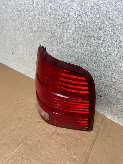 2002 to 2005 Ford Explorer Right Passenger Rh Side Tail light AI5860 LK1