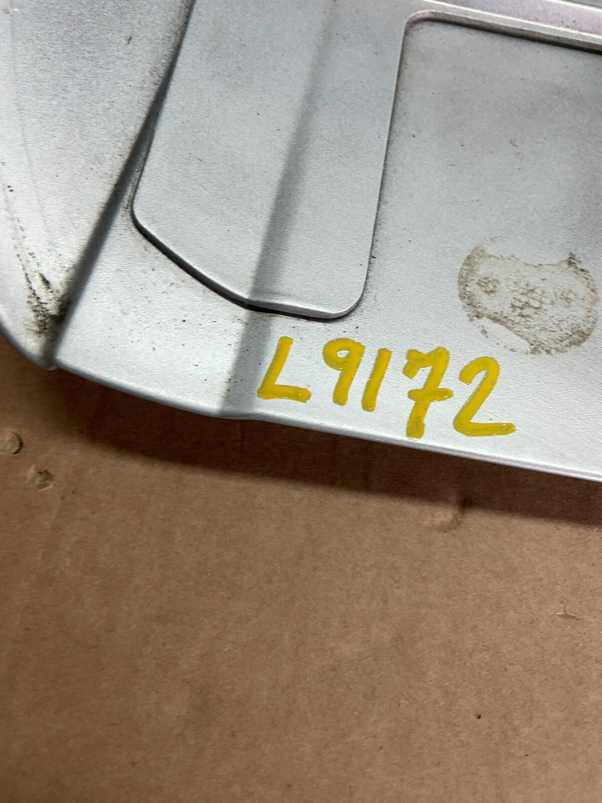 2003 to 2006 Porsche Cayenne Rear Spoiler Third Brake Light Wing OEM L9172 DG14