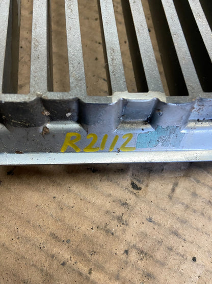 1999 to 2003 Volvo S80 Front Upper Grill Grille OEM R2112 DG11