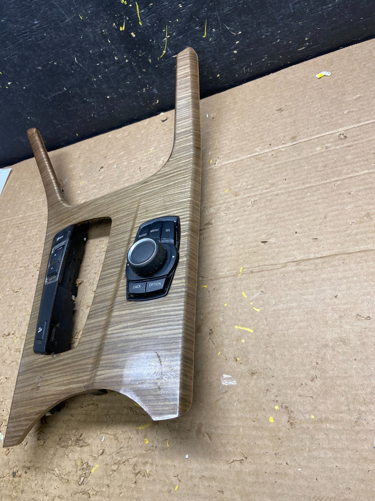 2011-2018 BMW X3 Center Console Shifter Surround Trim Bezel 9184481 W6297 DG2