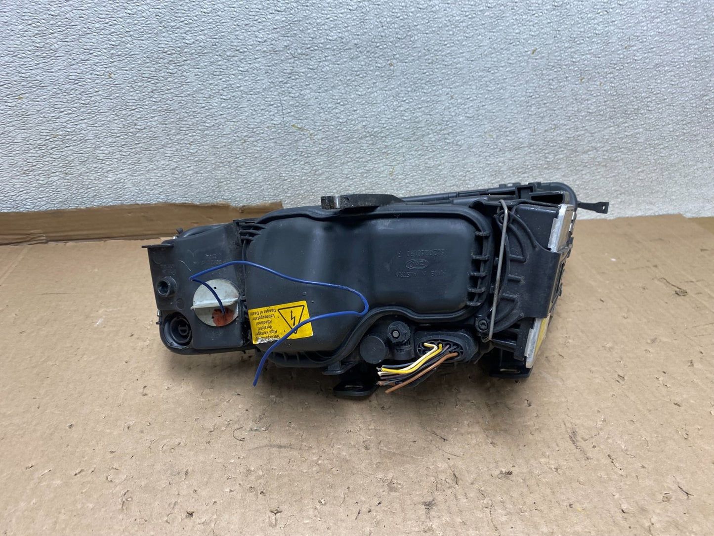 Xenon 2003 to 2006 Audi A4 Convertible Right Passenger RH Headlight U8774 DW5