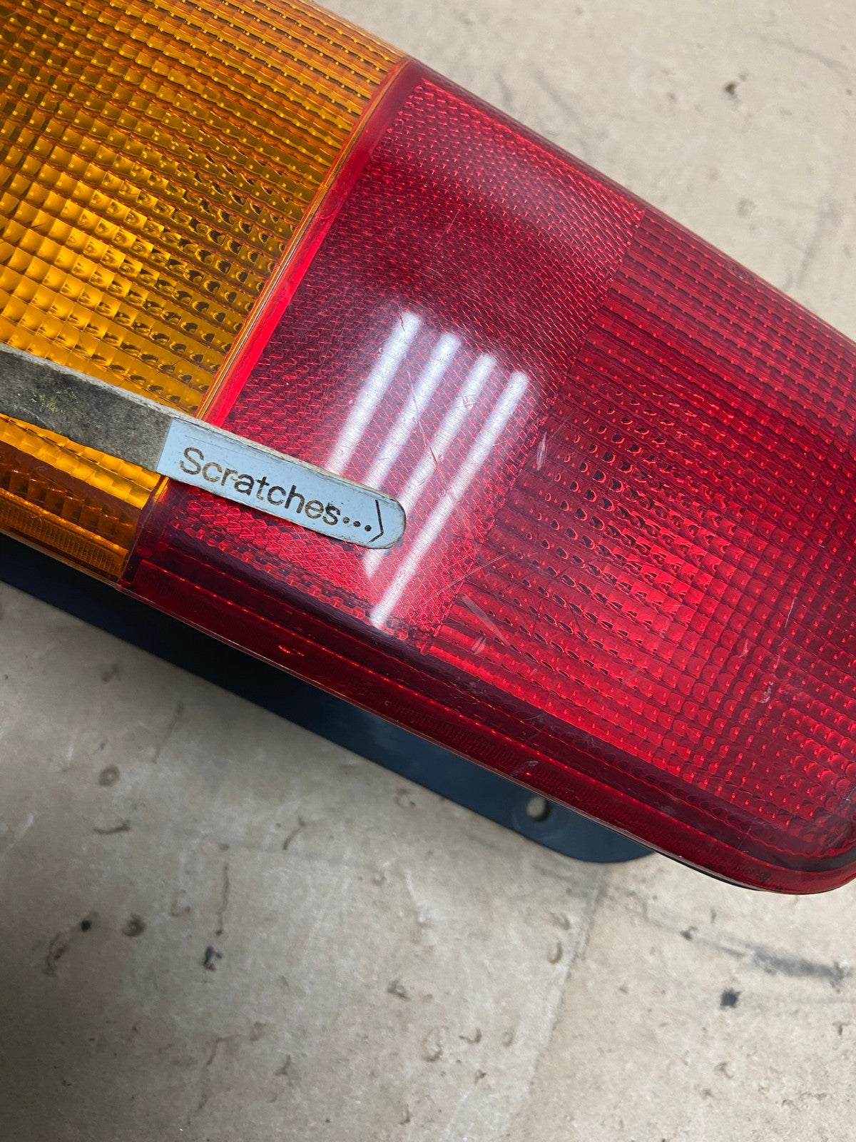1997 to 2001 Jeep Cherokee Left Driver Side Tail Light AG5508 LK3