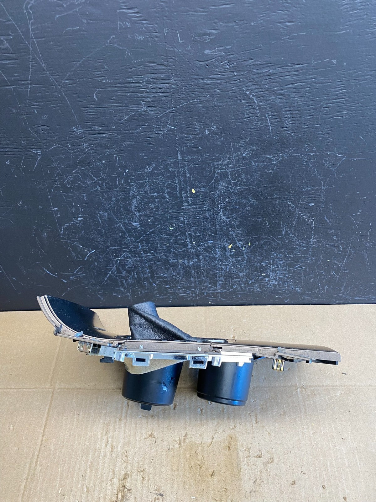 2011 - 2014 Ford Edge Center Console Cup Holder Shifter Bezel Trim OEM ac4814 DG2