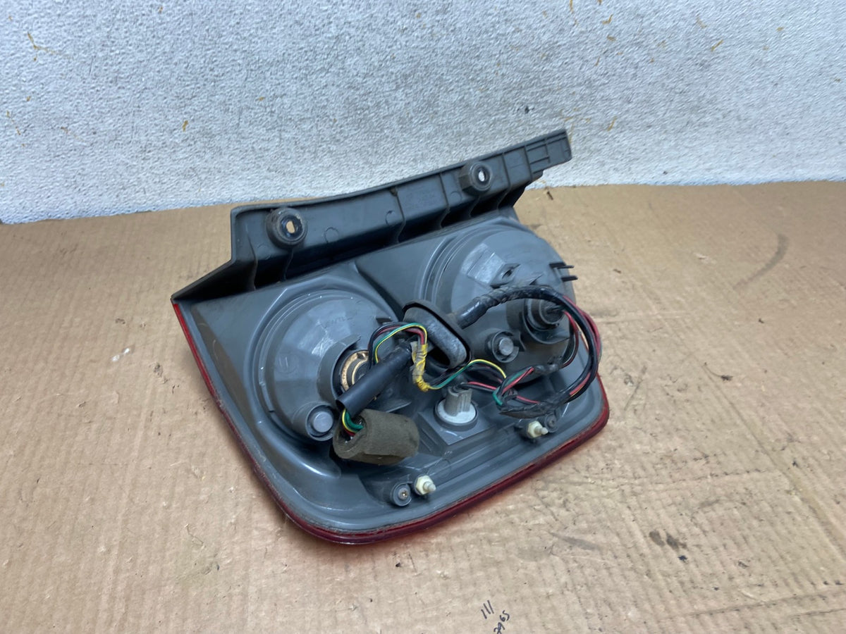 2003 2004 2005 Honda Pilot Right Passenger RH Side Tail Light AI8021 LK4