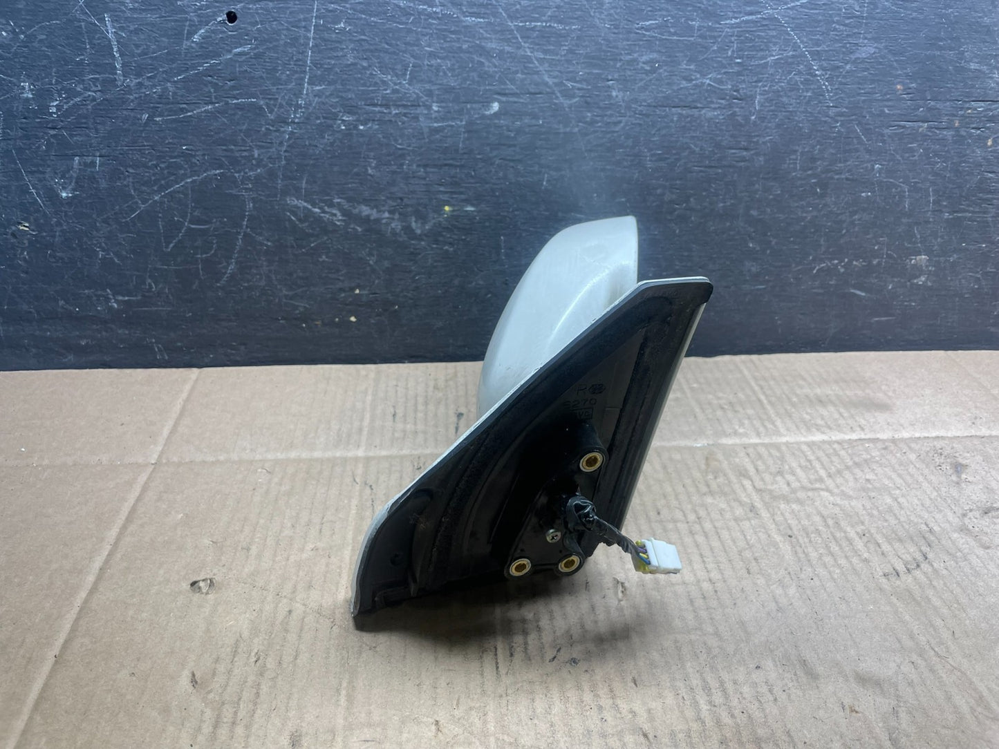 2004 - 2006 Suzuki Grand Vitara XL-7 Right Passenger View Door Mirror O2172 DG3