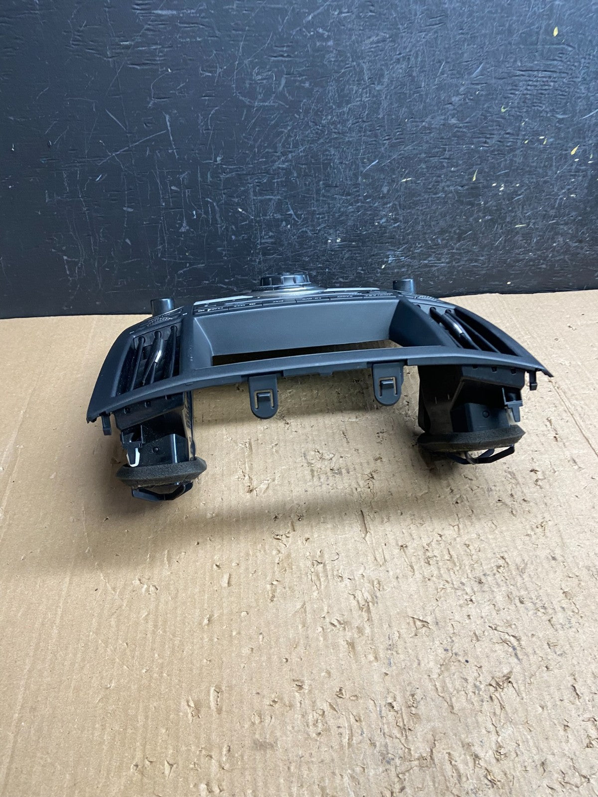 2006 to 2008 Infiniti FX35 FX45 Radio Console Trim Bezel Climate Control AF14533
