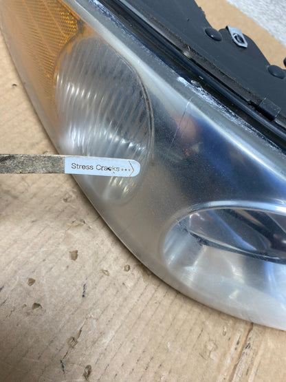 2000 to 2005 Buick Lesabre Headlight Right Passenger Side Halogen AI4472 DW3