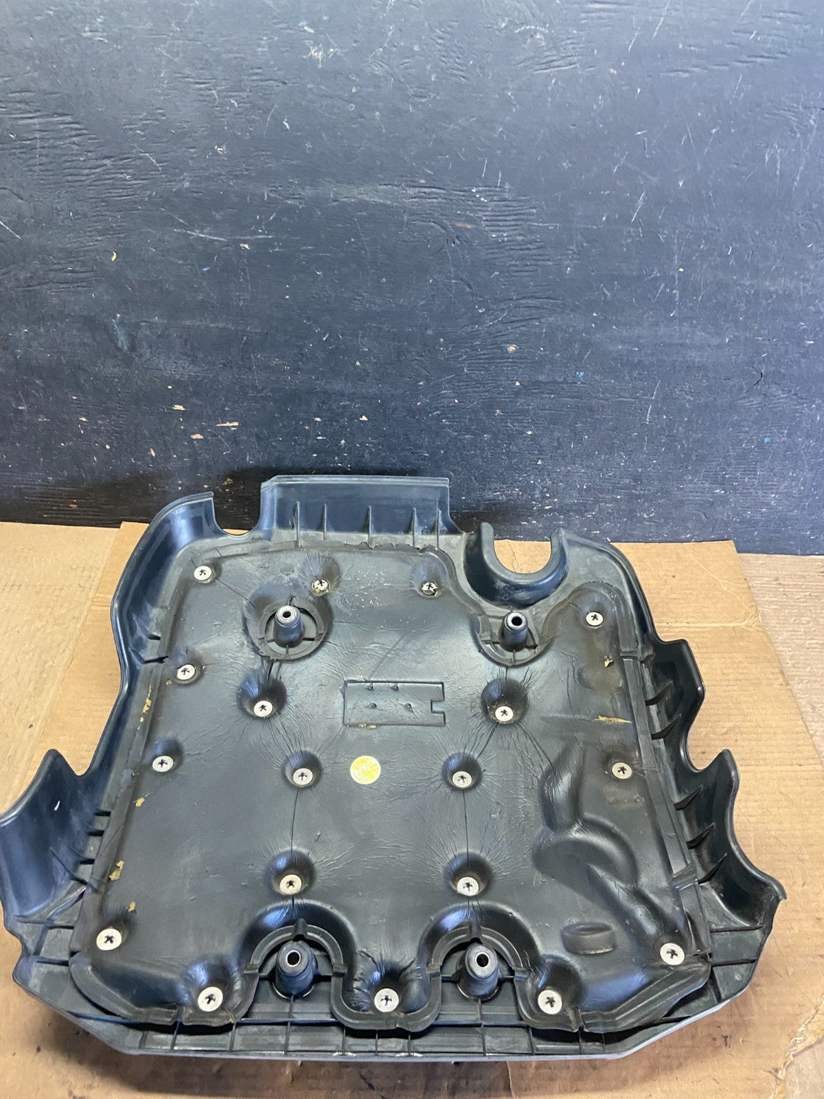 2005-2008 Hyundai Tucson 2.7L Engine Motor Cover 29240-37150 Q8545 DG4