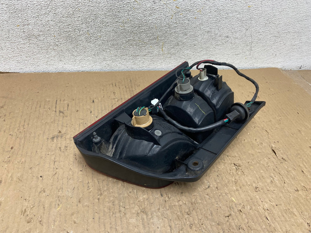 2005 to 2012 Nissan Pathfinder Tail light Left Driver Lh Side AH2961 LK5