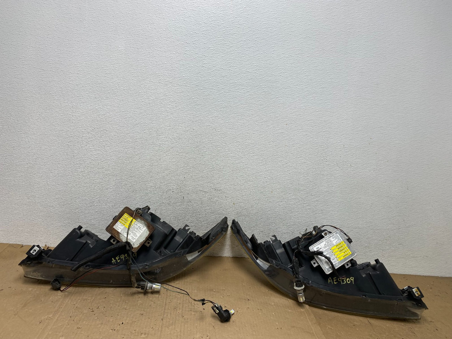 2004-2008 Acura TL Headlight Left+Right Set Black LED Headlights AE9309 DG7