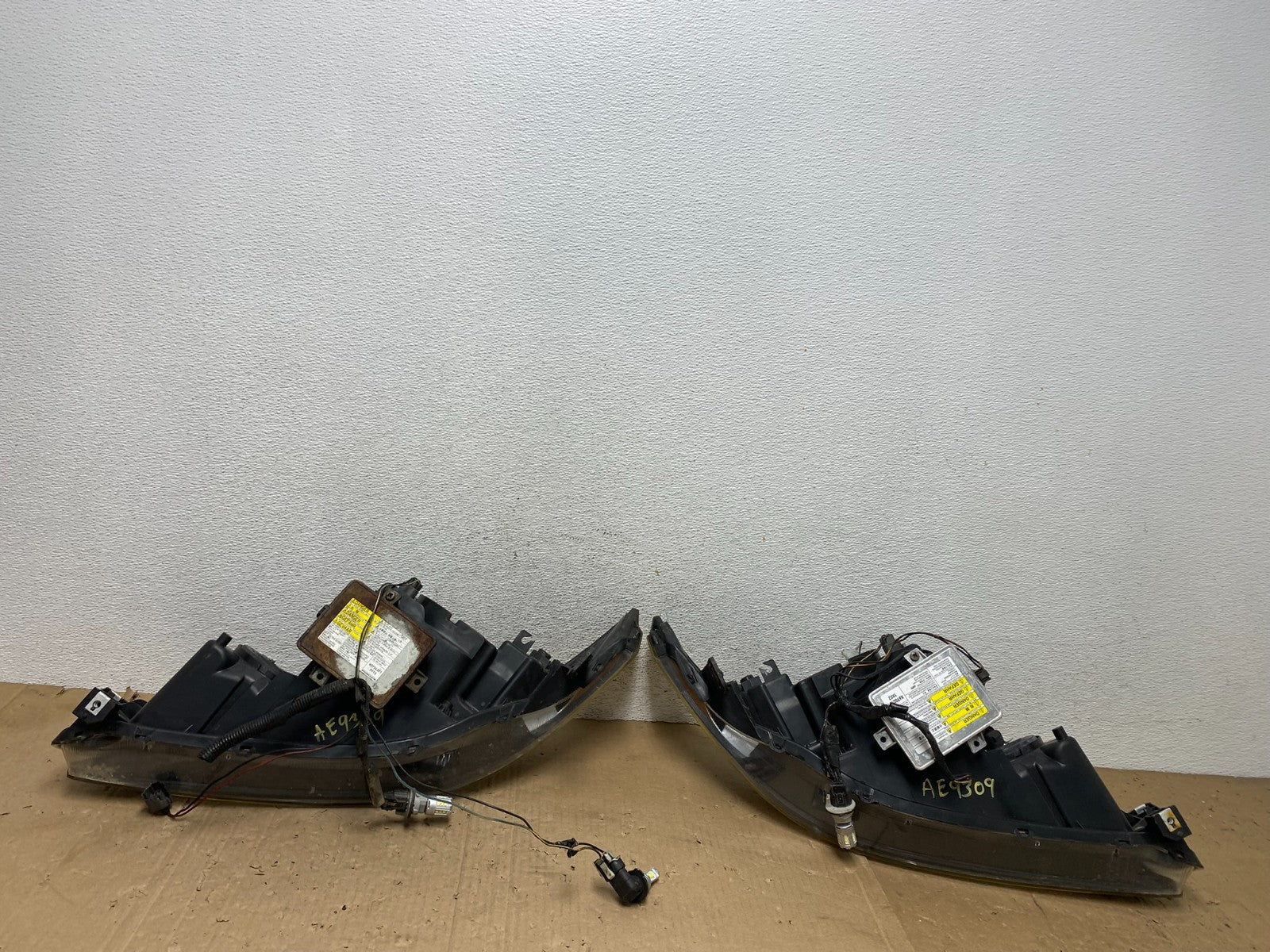 2004-2008 Acura TL Headlight Left+Right Set Black LED Headlights AE9309 DG7