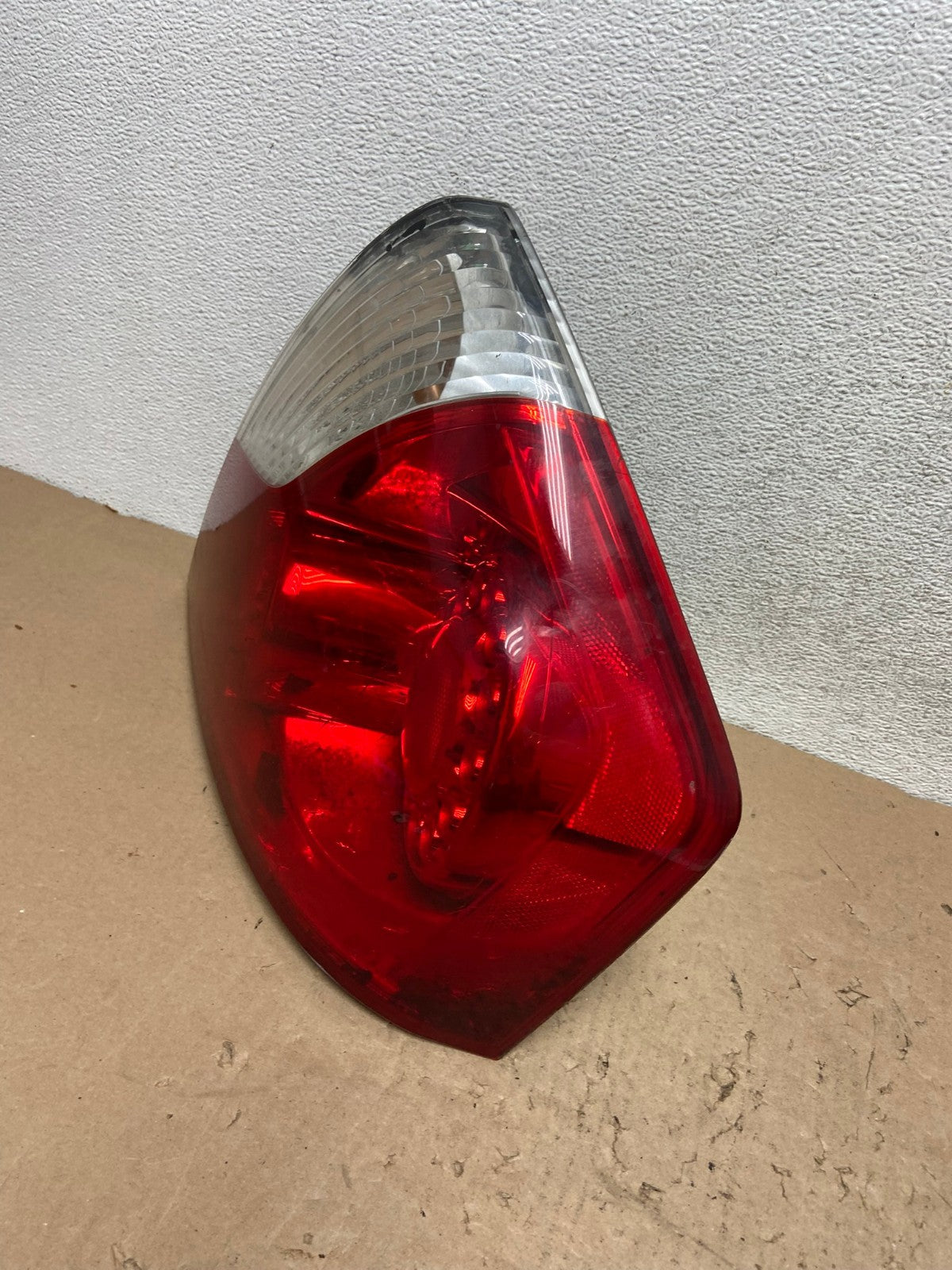 2006 2007 Infiniti M35 M35X M45 Right Passenger Side Tail Light AG4440 LK1