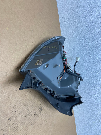2007-2011 Hyundai Accent Hatchback Right Passenger Side Tail Light Oem AC2986 LK4