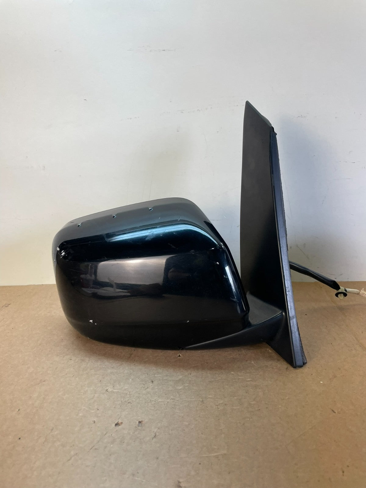 2011 to 2013 Honda Odyssey Right Passenger Door Mirrorr AH6187 DW0