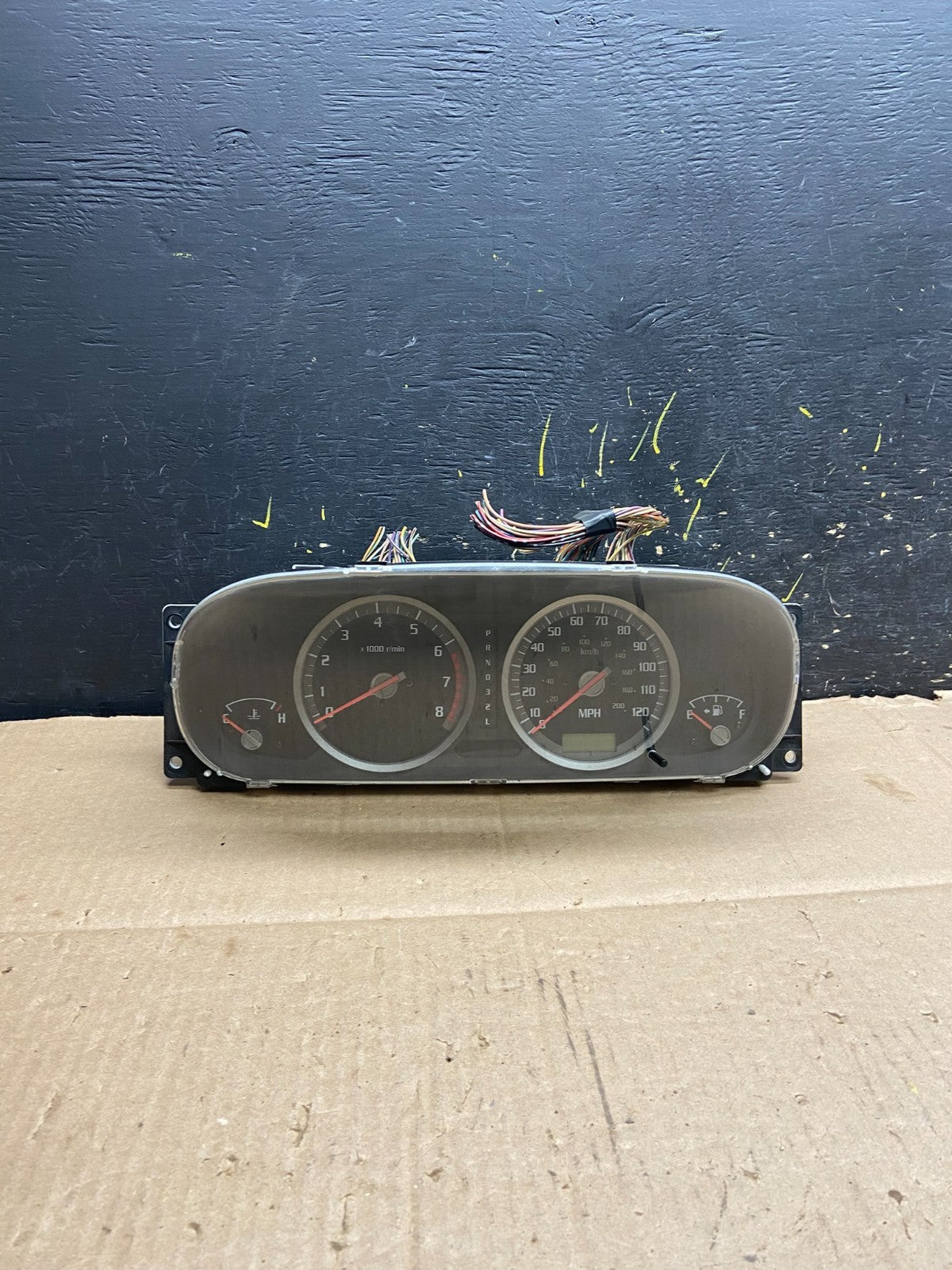 2003 Isuzu Rodeo Speedometer Cluster Gauge OEM Y2340 DG0