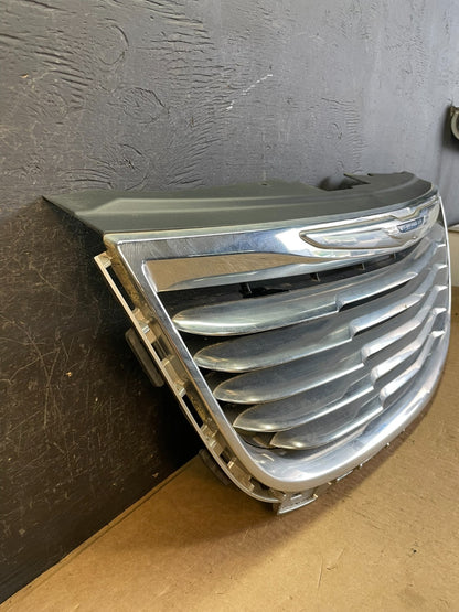 2011 to 2016 Chrysler Town & Country Front Upper Grill Grille AD0444 DG2