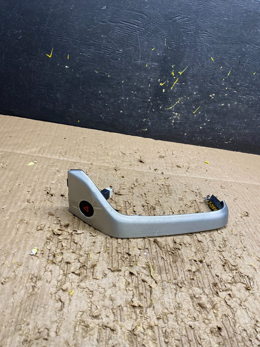 2009-2010 Nissan Murano Dash Trim Panel With Hazard Buttom Switch OEM W0003 DG0