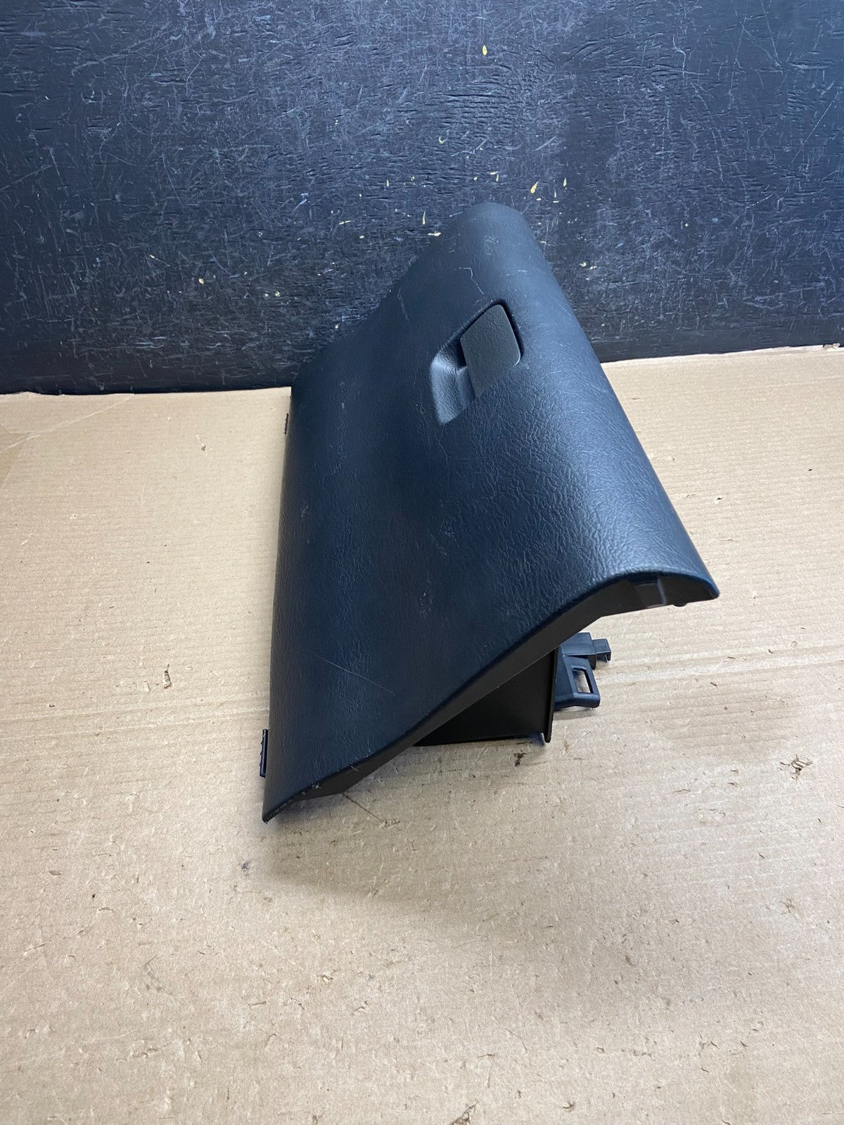 2002-2005 Dodge Ram 1500 Front Right Passenger RH Storage Glove Box AH3544 DG2