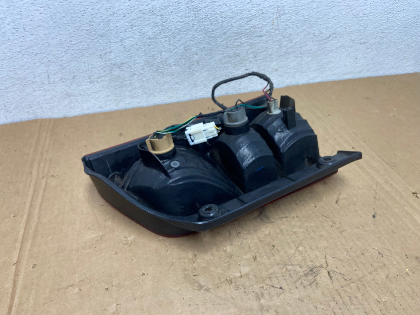 2005 to 2012 Nissan Pathfinder Tail light Left Driver Lh Side AD3143 LK5