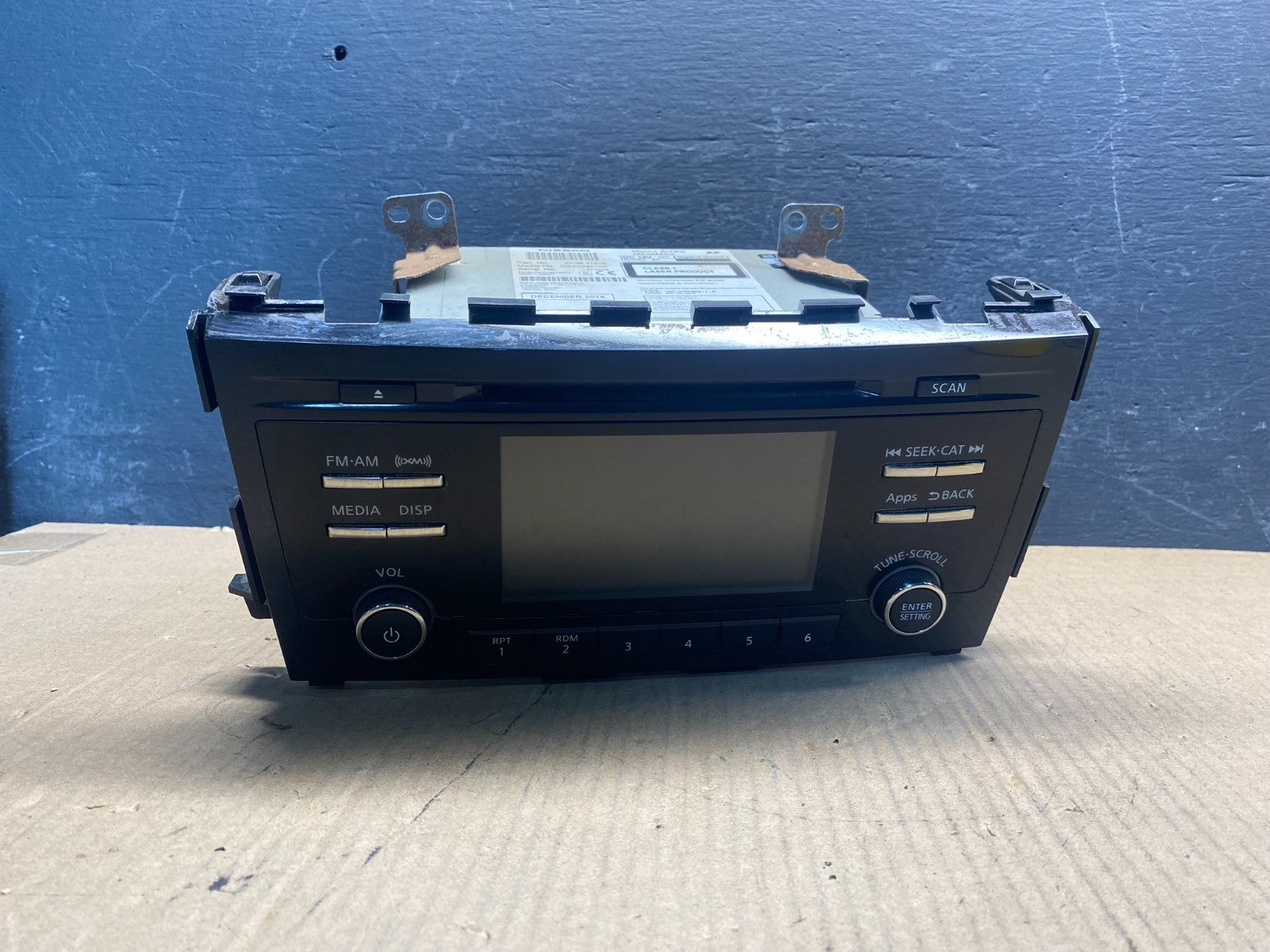 2013 to 2015 Nissan Altima Radio Screen Receiver AM-FM CD Player AE7713 DW0