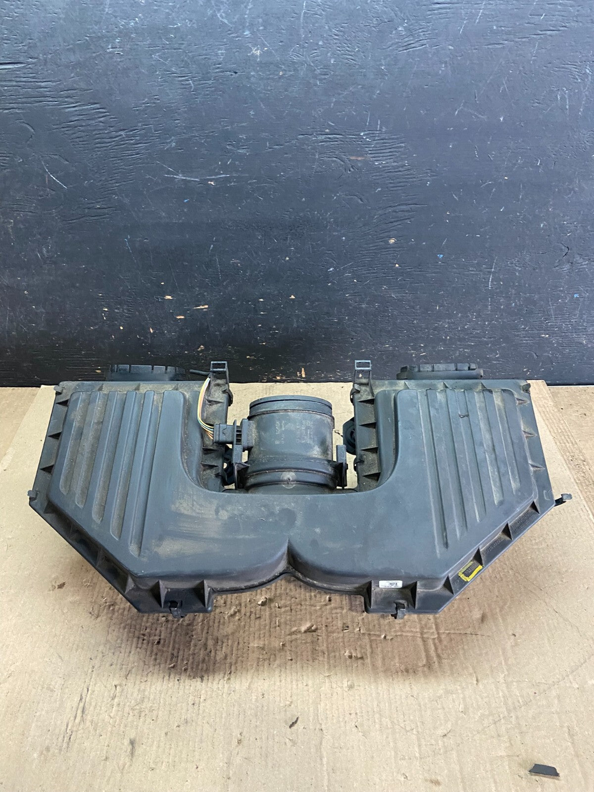 2007 to 2010 BMW E70 X5 N62 Air Intake Cleaner Filter 7548896 OEM O0579 DG0