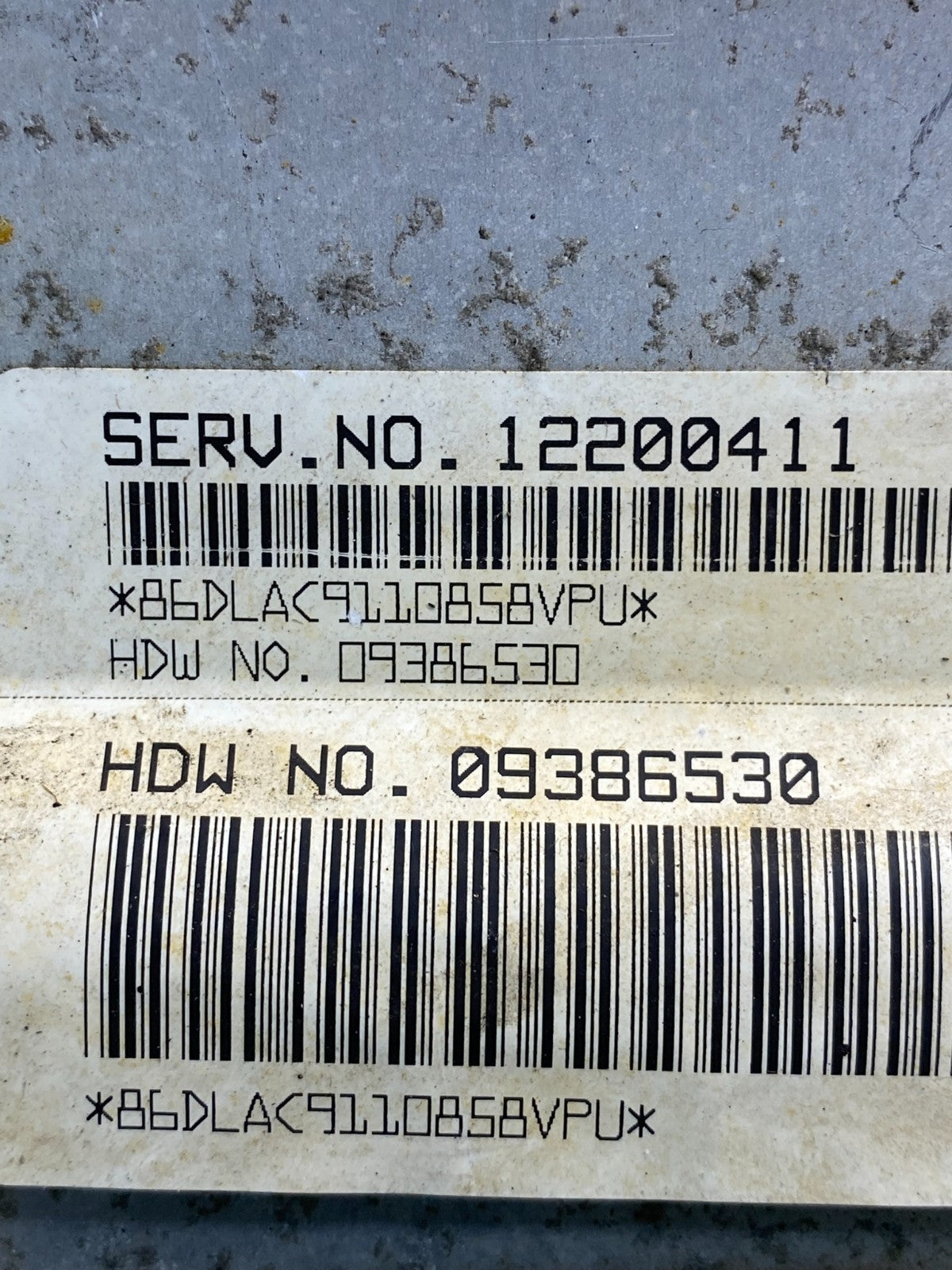 2001-2002 Silverado Tahoe Engine Computer Module 12200411 ECM ECU AH1639 DG2