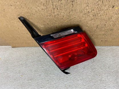 2009 - 2012 Bmw 7-Series F01 F02 750i Left Driver LH  Inner Tail Light G18380