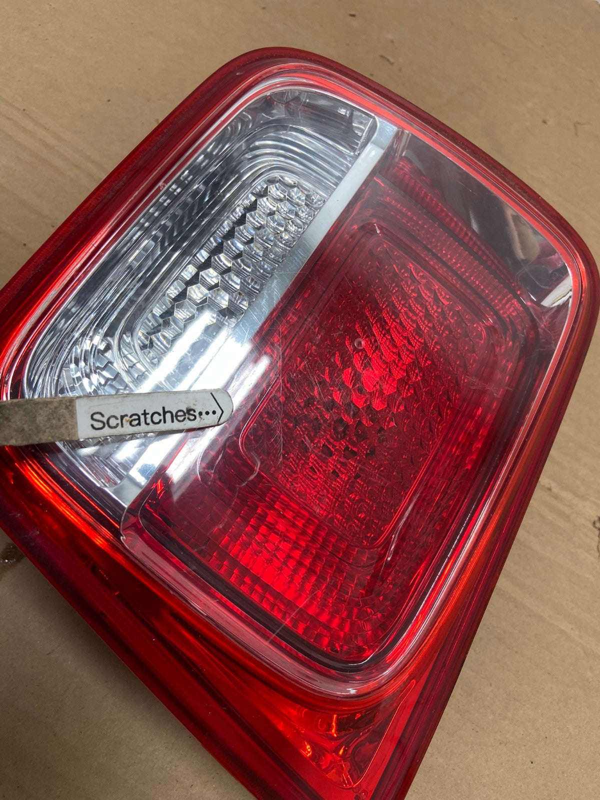 2013-2016 Chevrolet Malibu Right Passenger Rh Inner Tail Light AD4143 LK3