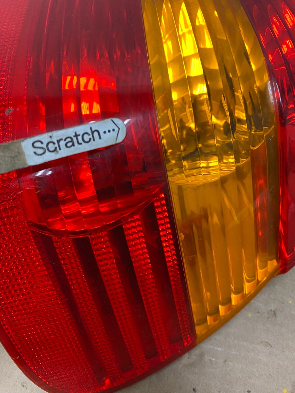 2002-2005 Bmw E46 325i 328i Right Passenger Side Tail Light N7714 DW4