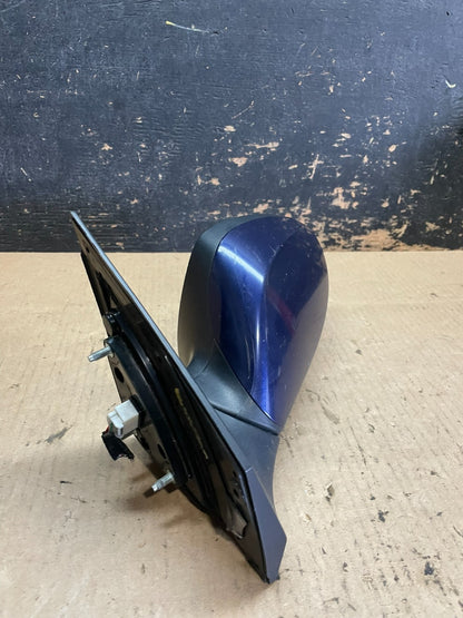 2011-2013 Hyundai Elantra Left Driver View Door Trn Sig Mirror OEM AA2374 MS1