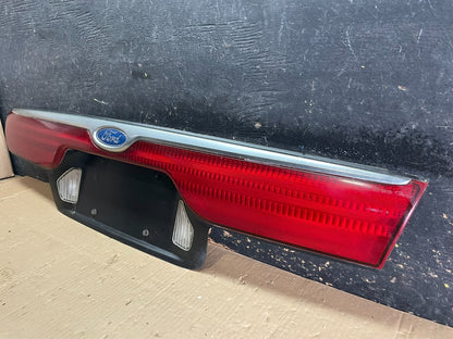 1998 1999 2000 Ford Contour Center Trunk License Plate Tail Light Oem aa8933 DG2